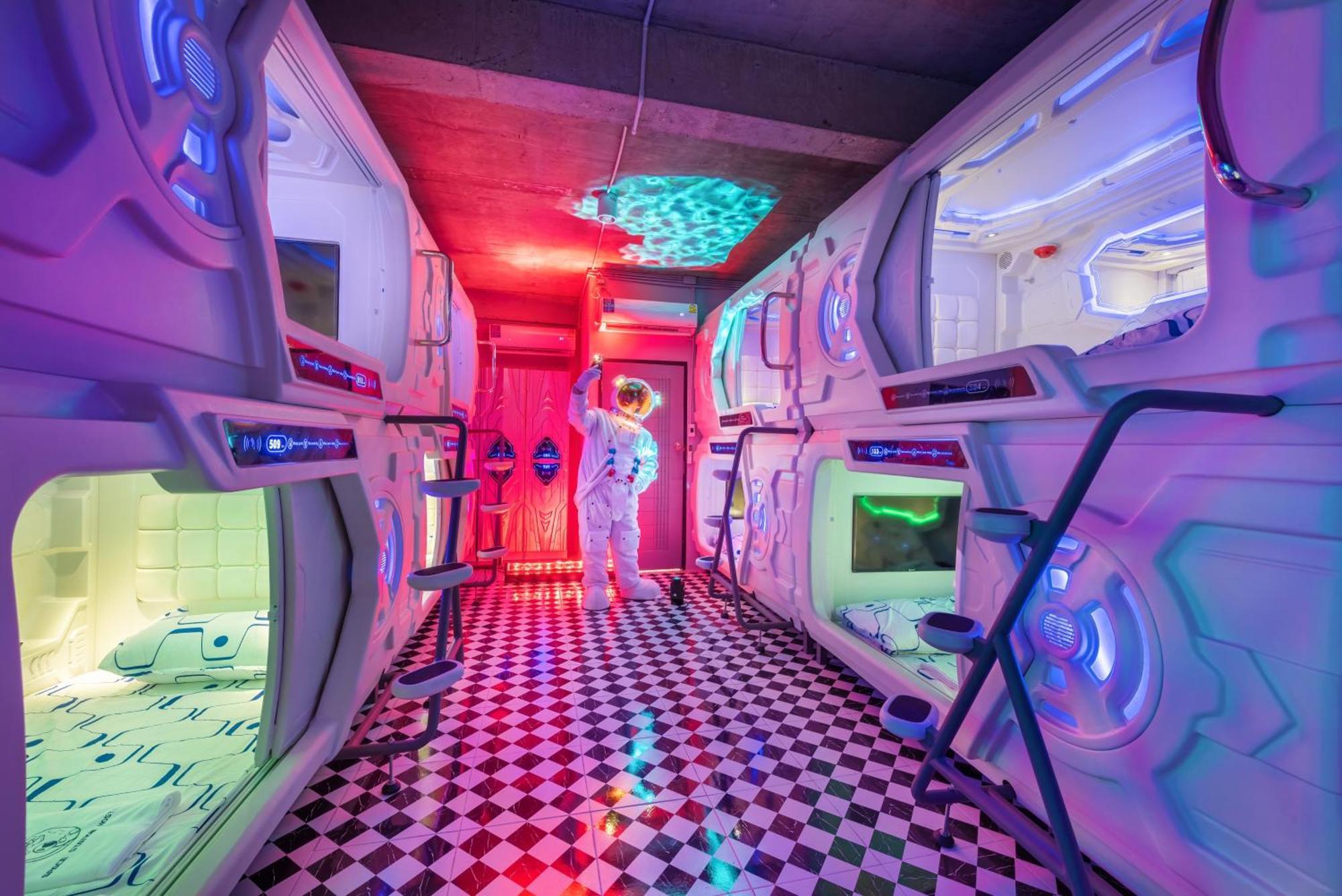 Space Station ที่พัก